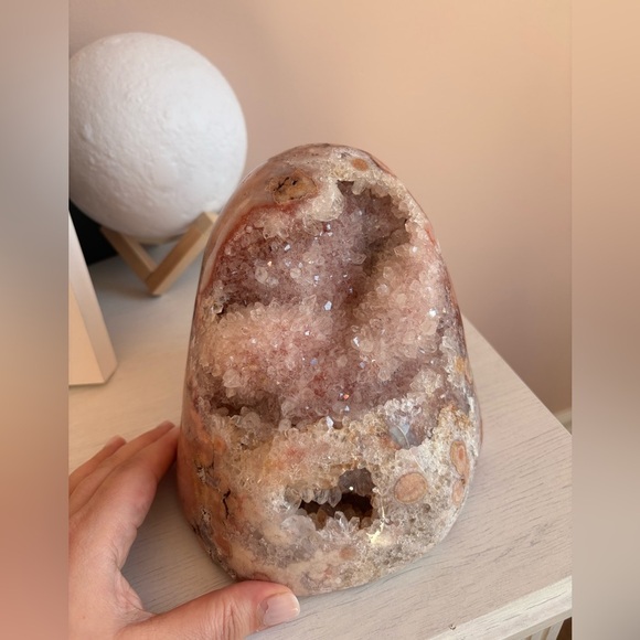 Pink Amethyst Crystal - druzy pink amethyst collector’s piece - statement piece - Picture 5 of 5
